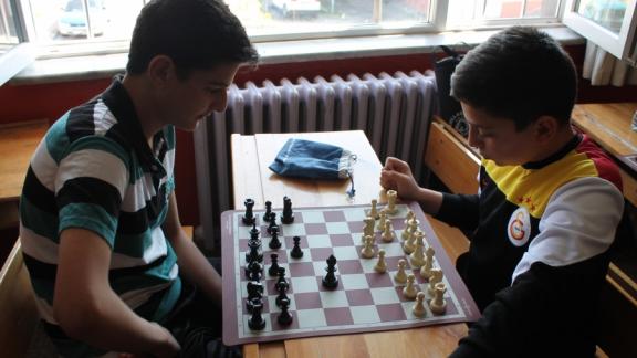 İlçemizde Satranç Turnuvası düzenlendi.